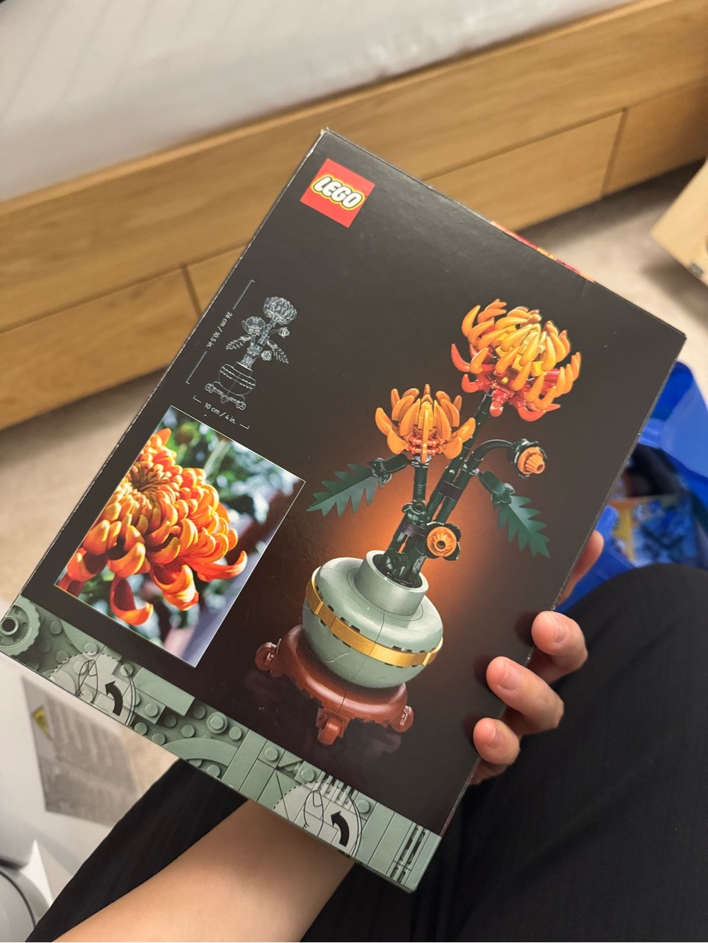 Lego Orange Chrysanthemum Floral Accent with Green Stems